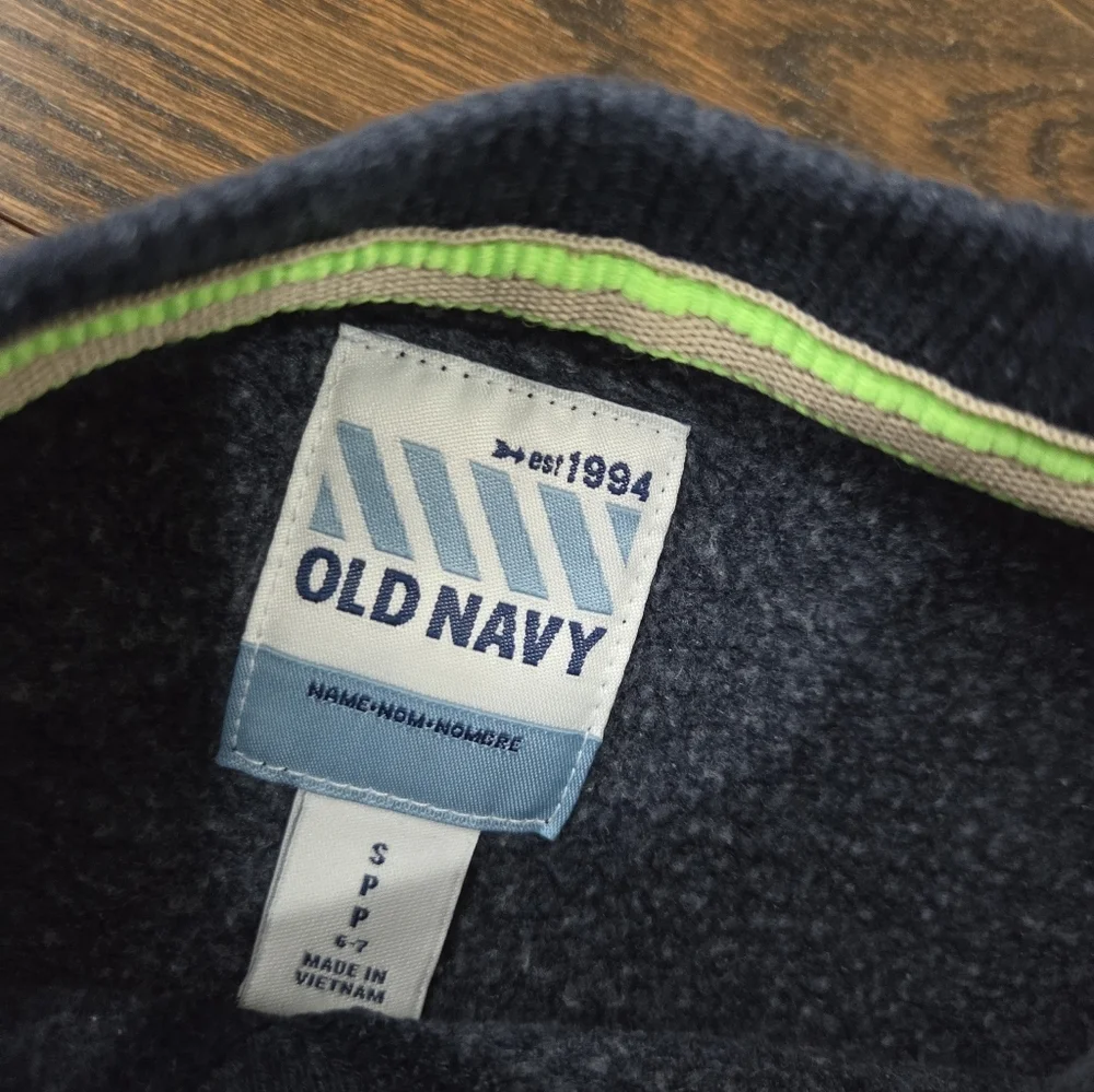 Old Navy navy sweatshirt
